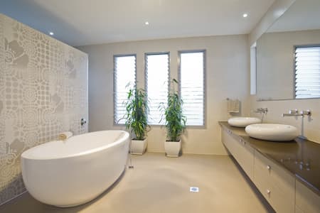 Tips for Designing the Perfect Bathroom for Your Santa Rosa Home